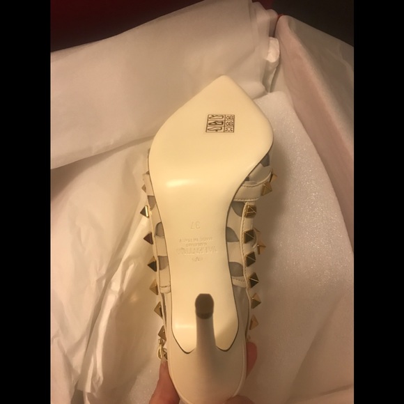 Authentic Valentino Rockstud leather cutout slingback pumps 37 - Picture 14 of 16